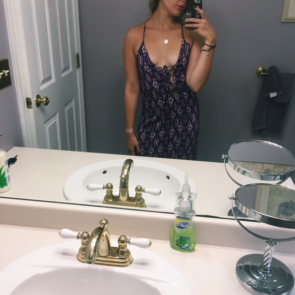 Beautiful patterned maxi dress - Picture 3 of 5